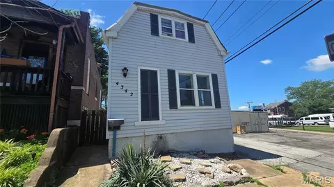 4342 Frieda Ave, Saint Louis, MO 63116