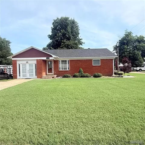 1116 Locust Dr, Kennett, MO 63857