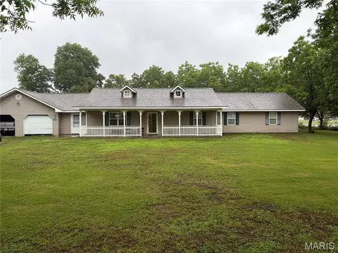 163 Cotton Belt Ln, Lilbourn, MO 63862