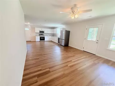 Living - 603 W Maple St, Mexico, MO 65265 photo 3 of 3