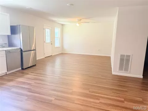 Living - 603 W Maple St, Mexico, MO 65265 photo 1 of 3