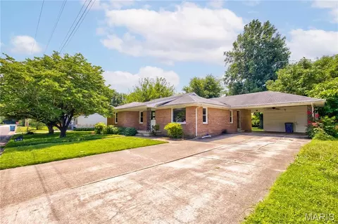803 State St, Charleston, MO 63834