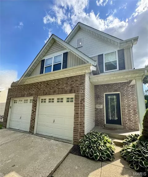 507 Parkgate Dr, Lake Saint Louis, MO 63367