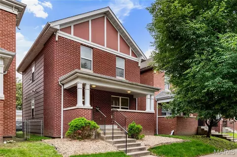 1024 Bates St, Saint Louis, MO 63111
