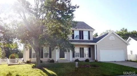 887 Home Park Dr, St. Peters, MO 63376