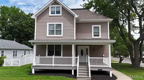403 South St, Collinsville, IL 62234