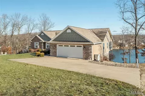 10015 E Carmen Pl, Bonne Terre, MO 63628