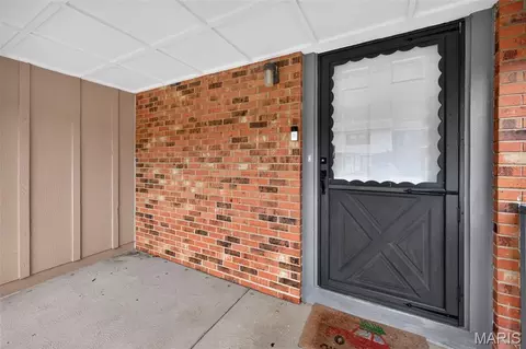 Exterior - 2358 Hidden Meadow Ln, Ballwin, MO 63021 photo 4 of 13
