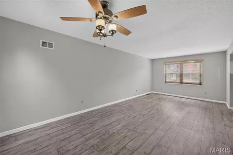 Living - 2358 Hidden Meadow Ln, Ballwin, MO 63021 photo 3 of 6