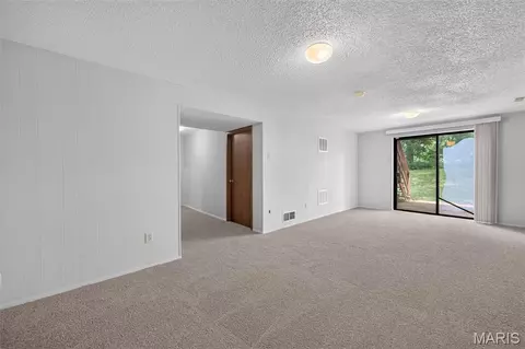 Living - 2358 Hidden Meadow Ln, Ballwin, MO 63021 photo 5 of 6