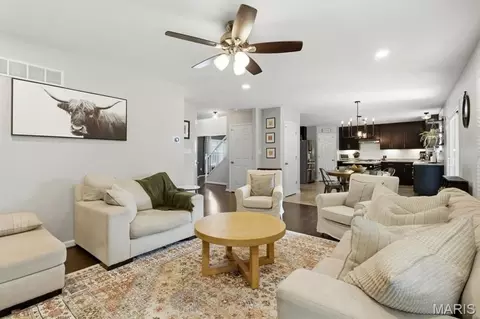Living - 5227 Footpath Ct, Eureka, MO 63025 photo 3 of 3