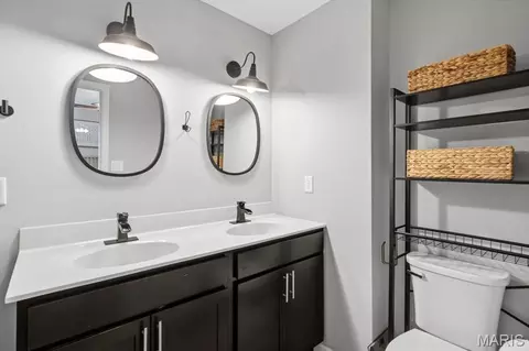 Bath - 5227 Footpath Ct, Eureka, MO 63025 photo 3 of 4