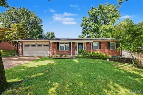 3415 Taylor Ave, Bridgeton, MO 63044
