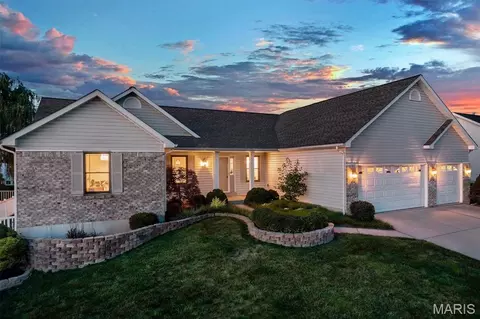 1290 Summer Lynne Dr, O'fallon, MO 63366