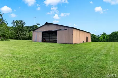 Exterior - 20741 E Deer Rdg, Warrenton, MO 63383 photo 7 of 8