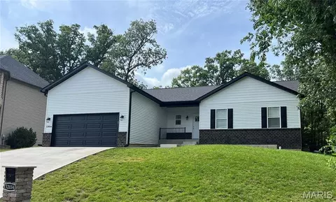 32034 Fairway Dr N, Foristell, MO 63348