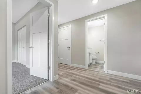 Entry Way - 112 Ventnor Ave, Union, MO 63084 photo 2 of 3