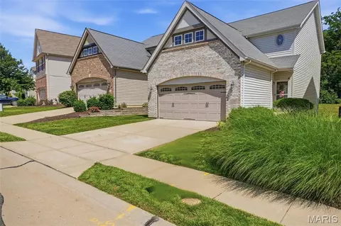 1715 Belleau Wood Dr, Saint Peters, MO 63376