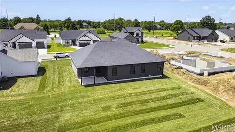 Exterior - 604 Tea Olive Blvd, O'fallon, IL 62269 photo 10 of 10