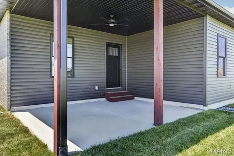 Exterior - 604 Tea Olive Blvd, O'fallon, IL 62269 photo 6 of 10