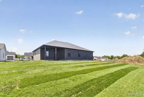 Exterior - 604 Tea Olive Blvd, O'fallon, IL 62269 photo 4 of 10
