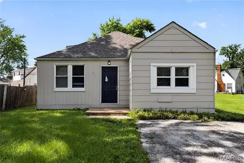 25 Barcelona Ave, Saint Louis, MO 63138