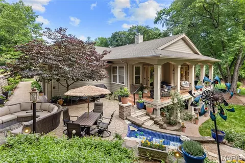 Exterior - 884 Village Brook Ct, Ballwin, MO 63021 photo 10 of 19