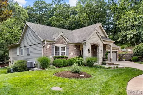 Exterior - 884 Village Brook Ct, Ballwin, MO 63021 photo 18 of 19