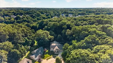 View/Area - 884 Village Brook Ct, Ballwin, MO 63021 photo 2 of 2