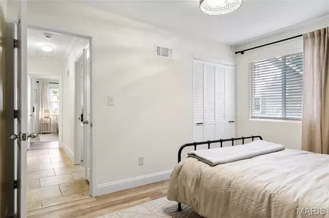 Bedroom - 884 Village Brook Ct, Ballwin, MO 63021 photo 6 of 6