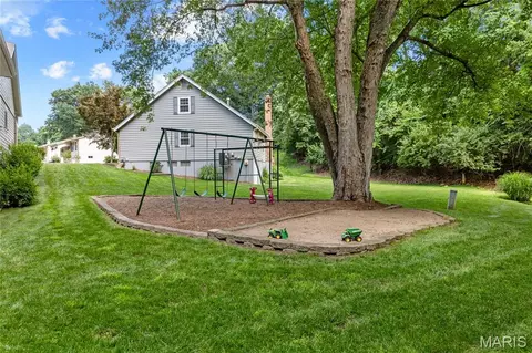 Exterior - 884 Village Brook Ct, Ballwin, MO 63021 photo 14 of 19