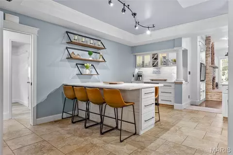 Kitchen - 884 Village Brook Ct, Ballwin, MO 63021 photo 5 of 7