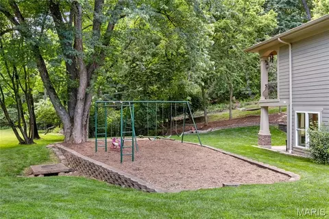 Exterior - 884 Village Brook Ct, Ballwin, MO 63021 photo 15 of 19