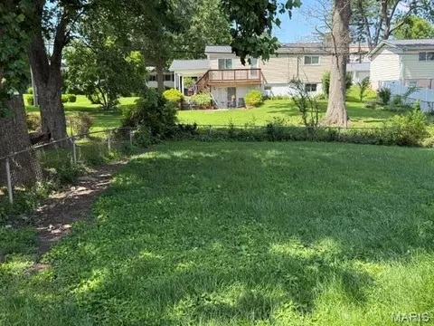 Exterior - 17 Saint Lawrence Dr, Ballwin, MO 63021 photo 9 of 21