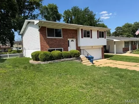 Other - 17 Saint Lawrence Dr, Ballwin, MO 63021 photo 7 of 16