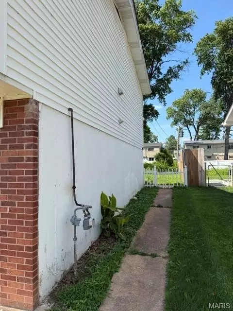 Other - 17 Saint Lawrence Dr, Ballwin, MO 63021 photo 6 of 16