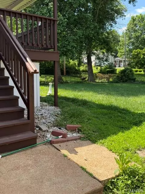 Exterior - 17 Saint Lawrence Dr, Ballwin, MO 63021 photo 12 of 21