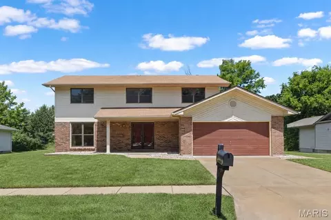 12787 Parkway Estates Dr, Saint Louis, MO 63146
