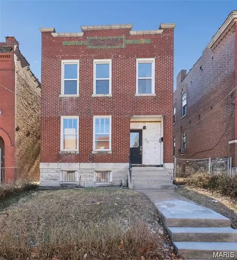816 Mclaran Ave, Saint Louis, MO 63147
