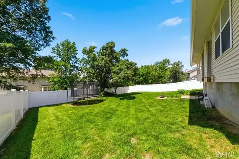 Exterior - 33 Georgetown Cir, O'fallon, MO 63368 photo 6 of 10