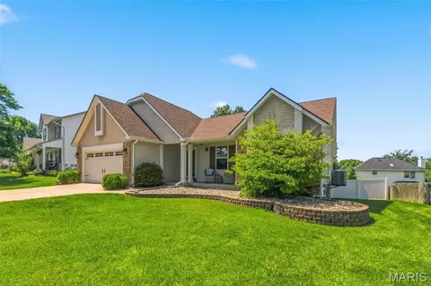 Exterior - 33 Georgetown Cir, O'fallon, MO 63368 photo 3 of 10