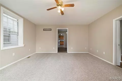Living - 317 E 4th St, Washington, MO 63090 photo 1 of 2