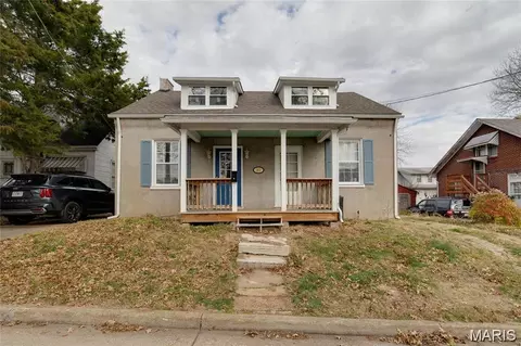 317 E 4th St, Washington, MO 63090