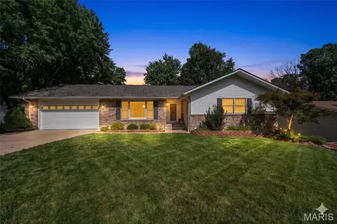 905 Cypress Dr, Rolla, MO 65401