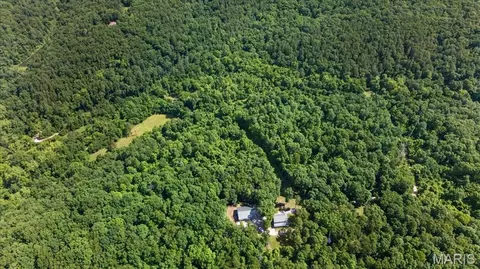 10564 Timberland Dr, Richwoods, MO 63071