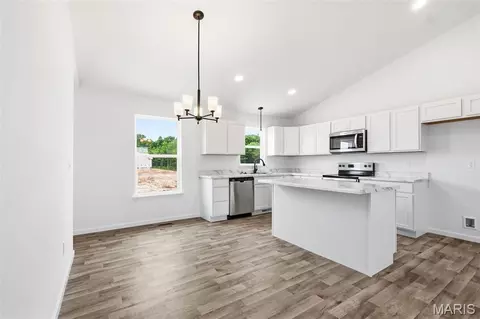 Kitchen - 1015 Samwise St, Wright City, MO 63390 photo 1 of 6