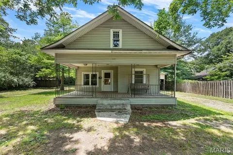 703 N Vandeventer St, Kennett, MO 63857