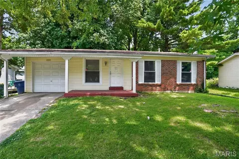 6315 Coventry Dr, Florissant, MO 63033