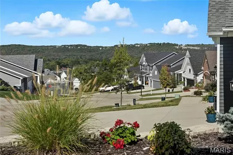 Exterior - 734 Crested Point Dr, Eureka, MO 63025 photo 8 of 9