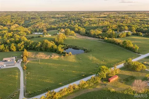 1010 Tick Ridge Rd, Silex, MO 63377